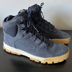 Nike Air Nevist 6 ACG Boots Shoes  Navy Men’s Size 11 454402-400